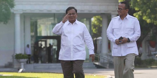 Prabowo dan Edhy Prabowo Kompak Berkemeja Putih Masuk Istana Negara