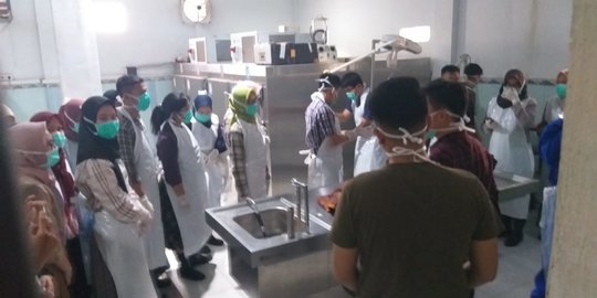 Terjatuh saat Panjat Pohon Kelapa, Santri Ponpes di Ogan Ilir Tewas