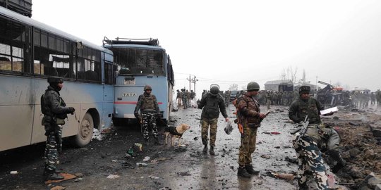 India-Pakistan Kembali Baku Tembak di Kashmir, 10 Orang Tewas