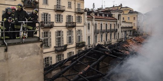 Situs Warisan Dunia di Italia Terbakar