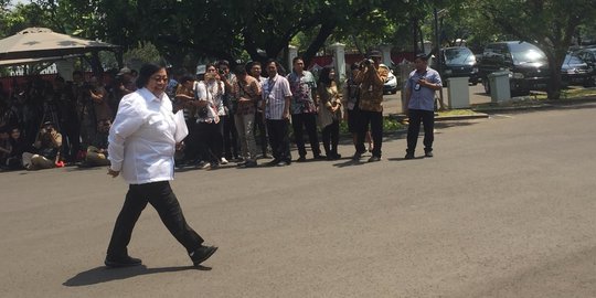Calon Menteri Jokowi dari NasDem, Siti Nurbaya Tiba di Istana Negara