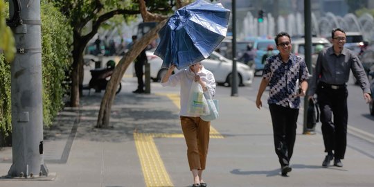 Suhu Panas Melanda Indonesia Selama Satu Minggu