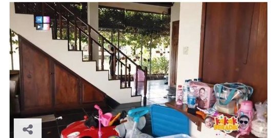 7 potret villa ruben onsu di sukabumi, luas ada di tengah sawah