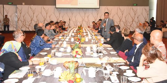 CEO Ambassador Breakfast Meeting: Kenalkan Potensi Investasi Jabar pada Dubes & CEO