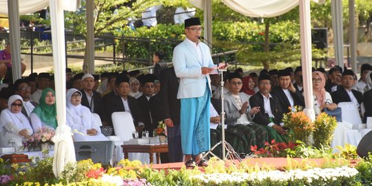 Program English for Ulama Sumbangsih Santri Jabar untuk Perdamaian Dunia