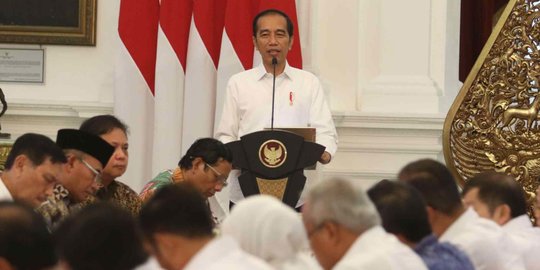 Di Rapat Kabinet, Jokowi Tekankan Kemudahan Bagi Industri Tingkatkan Ekspor