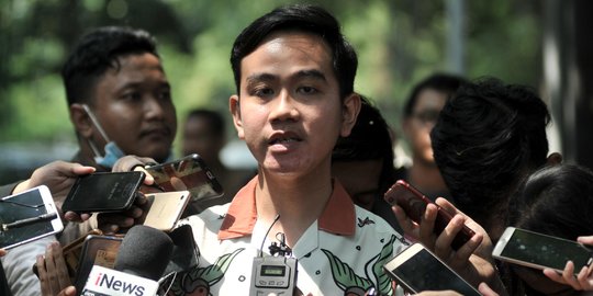 Megawati Minta Gibran Banyak Baca Buku Tentang Bung Karno