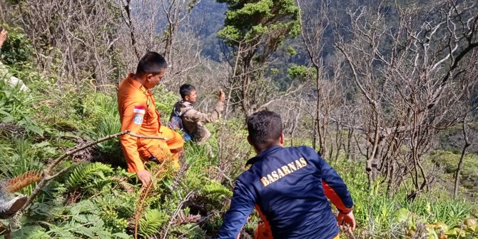 Pencarian 2 Pendaki Hilang di Gunung Dempo Jambi Terkendala Badai