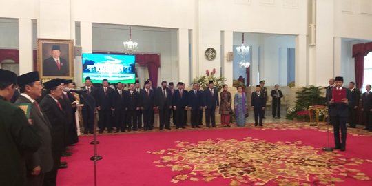 Jokowi Resmi Lantik 12 Wakil Menteri, Ini Susunannya