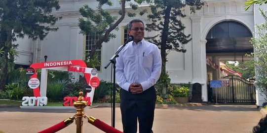 Suahasil Bongkar Alasan Kemenkeu Naikkan Cukai Rokok di 2020