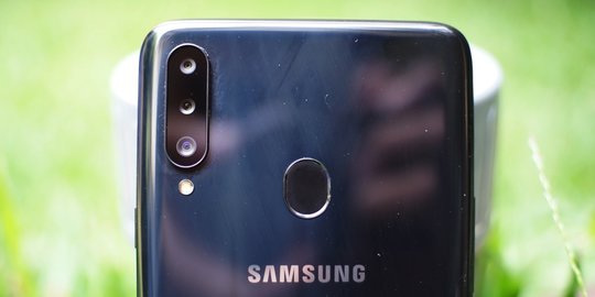 review samsung galaxy a20s: desain elegan dan baterai tahan lama!