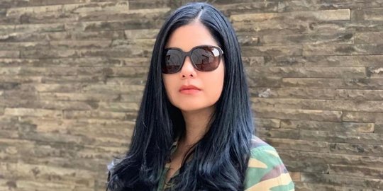 para artis cantik lulus s2 berpredikat cumlaude meski sudah punya anak