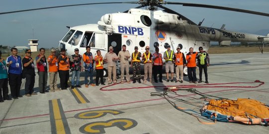 Helikopter Bom Air Mulai Padamkan Kebakaran di Pegunungan Ijen