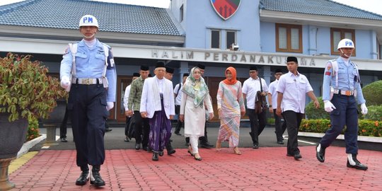 Ditemani Wamenag, Wapres Ma'ruf Amin Hadiri Puncak Hari Santri di Surabaya