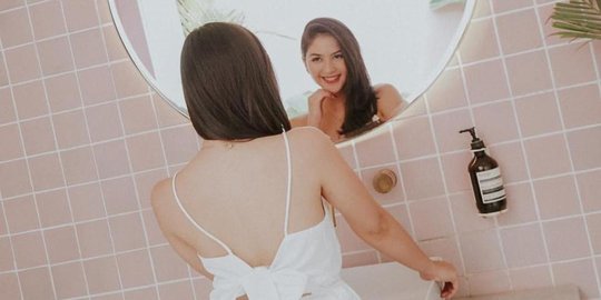 berparas bule, 9 artis indonesia nan cantik ini ternyata keturunan jawa