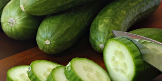 deretan buah dan sayur yang bisa membantu mengatasi dehidrasi