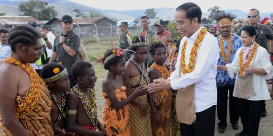 Presiden Jokowi Ingin Indonesia Timur Rasakan Harga-Harga Murah Lewat Infrastruktur