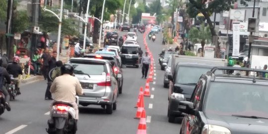 Dishub Jaksel Buat Rekayasa Lalu Lintas 2-1 Jalur di Kemang Raya