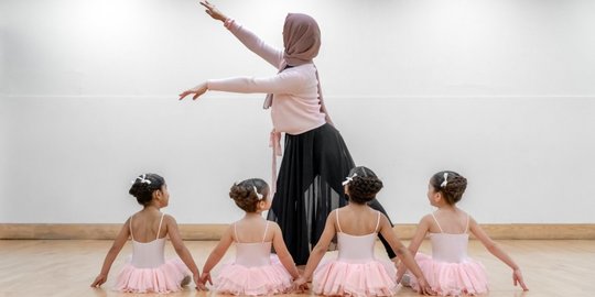 Mengintip Kegiatan di Sekolah Balet Muslim Pertama di Dunia