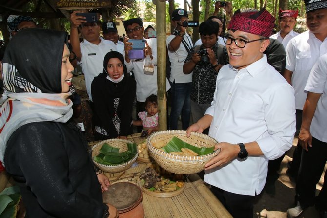 festival pasar tradisional digelar di banyuwangi