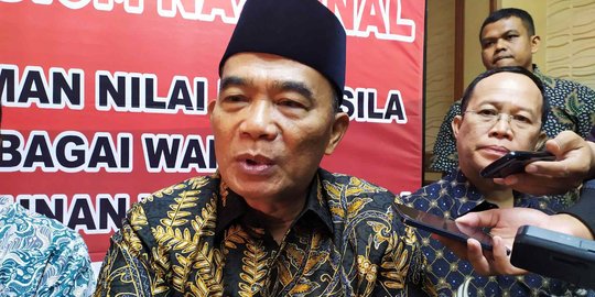 Pimpin Rapat Koordinator, Menko PMK Ingatkan Menteri Soal Visi & Misi Presiden