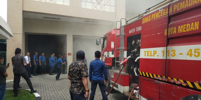 Gudang Genset di Gedung Danamon Medan Terbakar, Karyawan Berhamburan Keluar