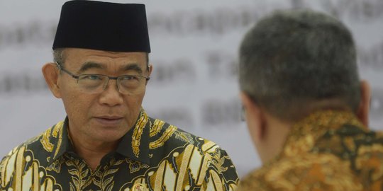 Menko Muhadjir Saran Menag Fachrul Razi Konsultasi ke MUI Soal Pelarangan Cadar