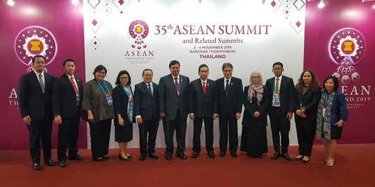 Di Bangkok, Menko Airlangga Bahas Revolusi Industri 4.0 Hingga Cetak Biru ASEAN 2025