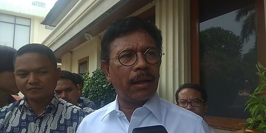 surya paloh ke kantor pks saat jam kerja rev2
