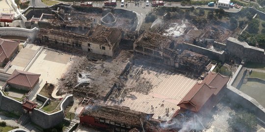 Foto Udara Kastil Shuri di Jepang yang Habis Terbakar