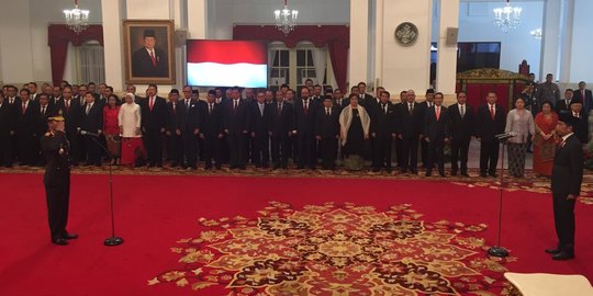 Selain Kapolri, Presiden Jokowi Lantik 9 Anggota Komisi Kejaksaan 2019-2023