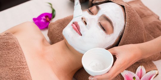 Kulit Cerah dan Lembut dengan Masker Susu dan Minyak Almond