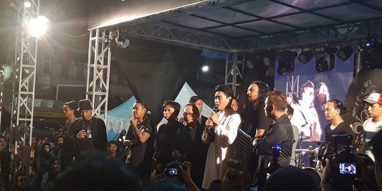 rekan artis rev1