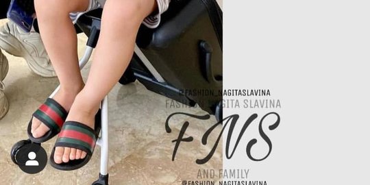 pakai sandal berharga fantastis, rafathar disebut anak sultan