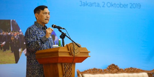 Menko Luhut Minta Gojek Turut Kampanyekan Pengurangan Sampah Plastik