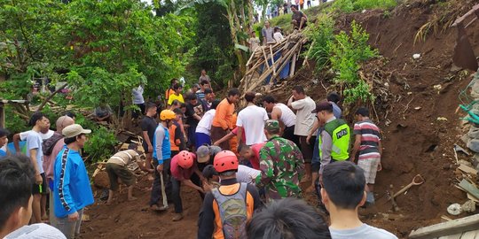 Tanggul Jebol Timpa Pemukiman Warga, Satu Orang Tewas Tertimbun di Banjarnegara