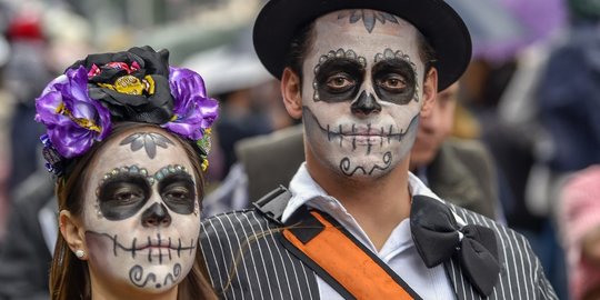 Wajah Seram di Peringatan Hari Orang Mati Meksiko