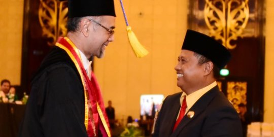 Wagub Jabar ke Lulusan USB YPKP: Manfaatkan Ilmu untuk Kesejahteraan Masyarakat