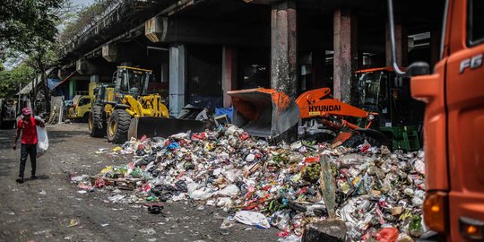 Sempat Viral, Begini Kondisi Tumpukan Sampah di Kolong Tol Wiyoto-Wiyono