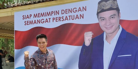 Heboh Foto Baim Wong 'Nyalon', Banting Stir ke Politik?