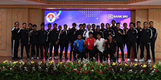 Lepas Tim Pelajar U-18, Menpora Harapkan Raih Prestasi di Balikpapan