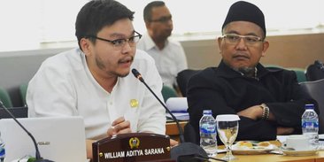 Dilaporkan ke BK DPRD karena Ungkap Anggaran Lem Aibon, William PSI Tak Gentar
