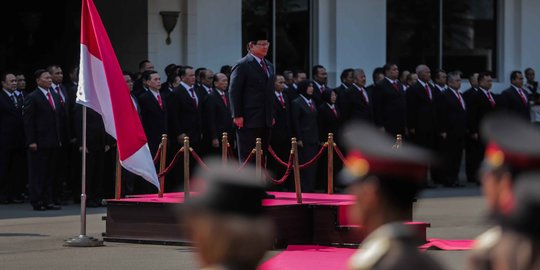 Hari-Hari Prabowo Menikmati Jabatan Menteri