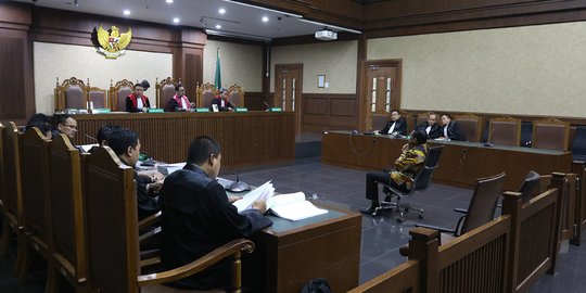 Suap Proyek Distribusi Pupuk, Bowo Sidik Dituntut Tujuh Tahun Penjara
