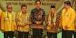 Diapit Ma'ruf Amin dan Jusuf Kalla, Jokowi Hadir di HUT Partai Golkar