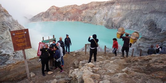 Dibuka Perdana Hari Ini, Pendaki Langsung Kunjungi TWA Kawah Ijen