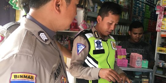 Gerebek Toko Perlengkapan Balita, Polisi Sita Ratusan Butir Obat-obatan Ilegal
