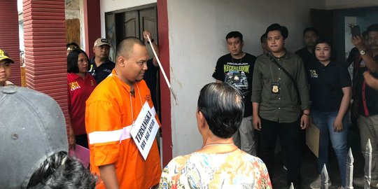 Rekonstruksi Ungkap Cara Ayah Tiri di Malang Siksa Balita Hingga Meninggal