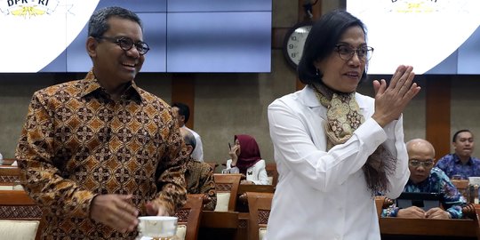 Prestasi Menteri Sri Mulyani Hingga Diganjar Penghargaan Statepersons Awards 2019