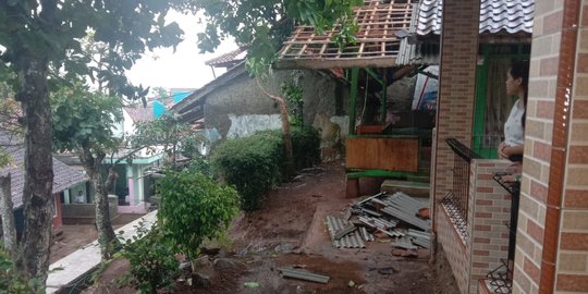 Puluhan Rumah di Garut Rusak Diterjang Puting Beliung